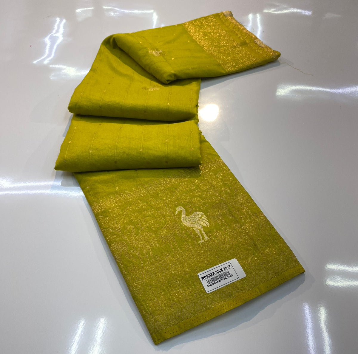 VAMAAR Premium Wonder Silk Saree – Full Gold Zari Weave with Rich Contrast Pallu & Blouse
