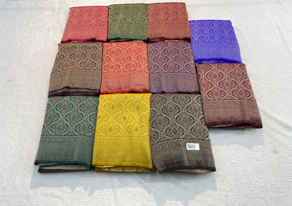 VAMAAR Premium Broket Crush Chinon Meenakari Saree – Antique Zari & Rich Pallu